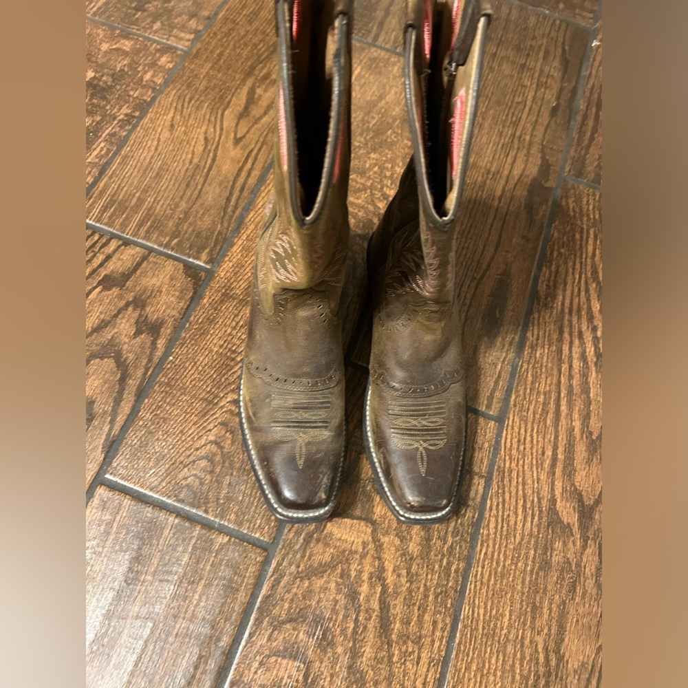 Ariat women’s Cowboy boots
